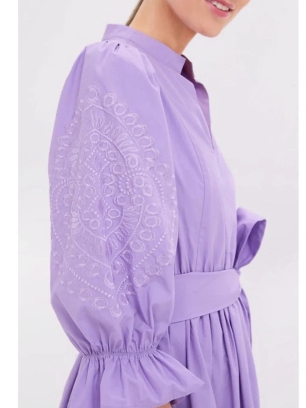 HYACINTH HOUSE Embroidery Dowling Midi Dress Lavender Size Medium NWT - Picture 2 of 7